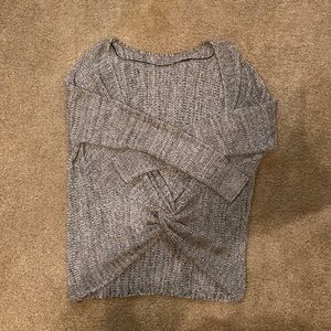 Deep v sweater with not tie